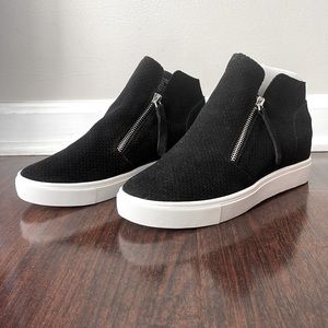 Steve Madden (NWOT) Caliber Wedge Shoe Size 8.5